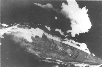  Aircraft Carriers on The Japanese Battleship Yamato Under Attack By U S  Navy Planes In The